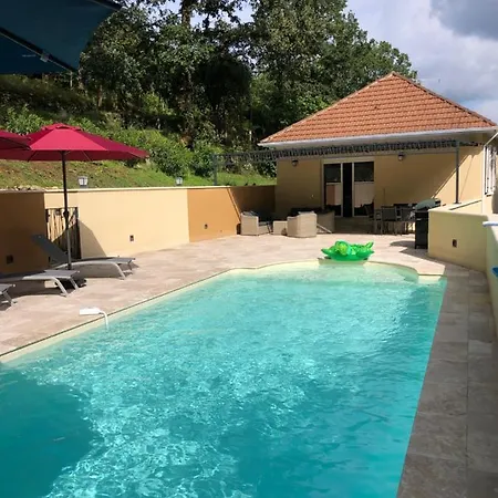Maison Avec Piscine Privee Et Chauffee En Perigord Noir Holiday home Montignac-Lascaux